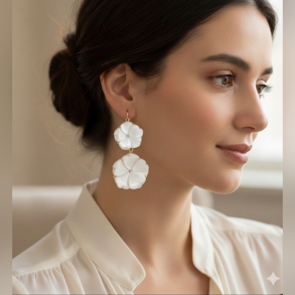 Torrid Ivory Floral Drop Statement Earrings NWT - Picture 1 of 3